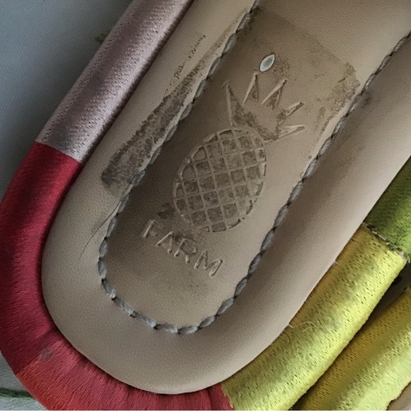 Farm brand slip on summer sandals, crochet sz 6.5-7 - Picture 7 of 8